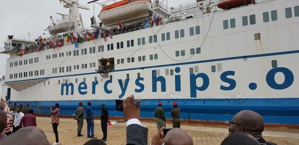 Coronavirus : Le bateau-hôpital Mercy Ships quitte le Sénégal