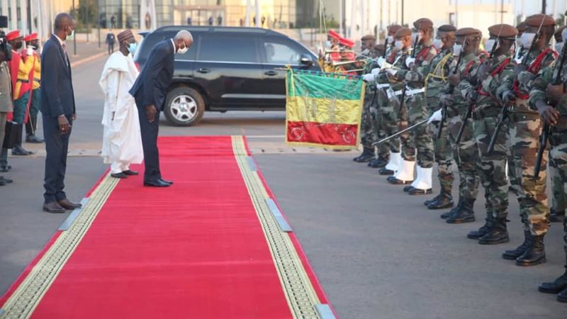 Le Mali unique état africain représenté à la cérémonie d’investiture du col Mamady Doumbouya